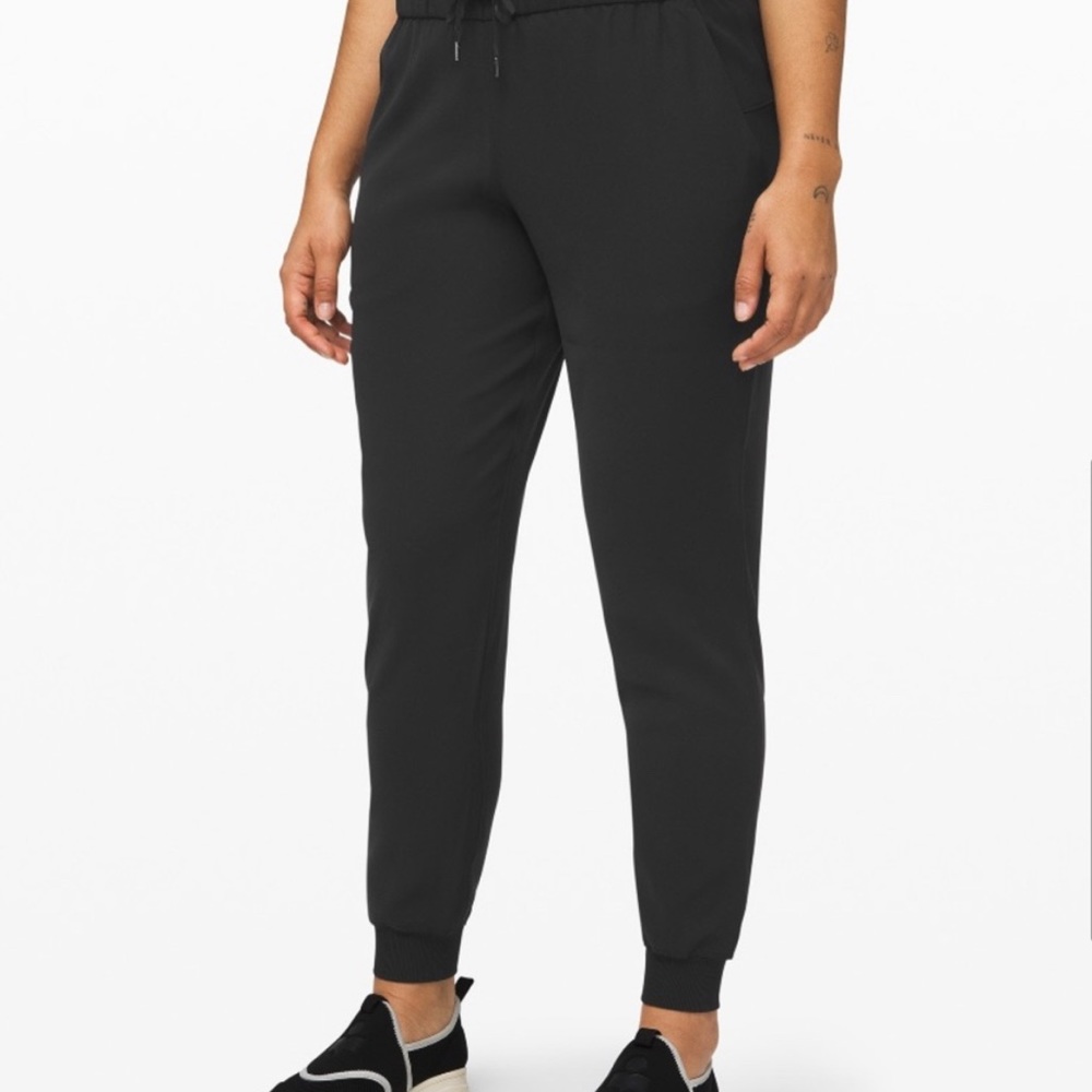 Lululemon On the fly jogger